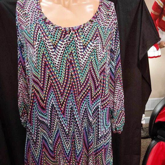 Premise Multicolor Top with Shark Bite Hem - Size XXL - Picture 1 of 7